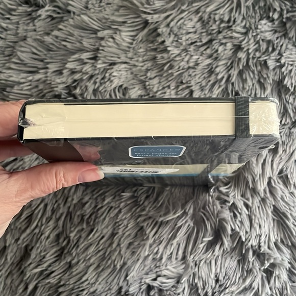 Moleskine Classic Black Dotted Large ‘Expanded’ Notebook - Picture 8 of 9